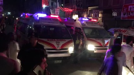 Pakistan'da Mitinge Canlı Bombalı Saldırı: 12 Ölü