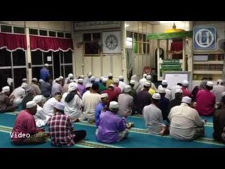 Download Video: [PRK P.093] Abang Budi solat tarawih bersama jemaah Binjai Jaya