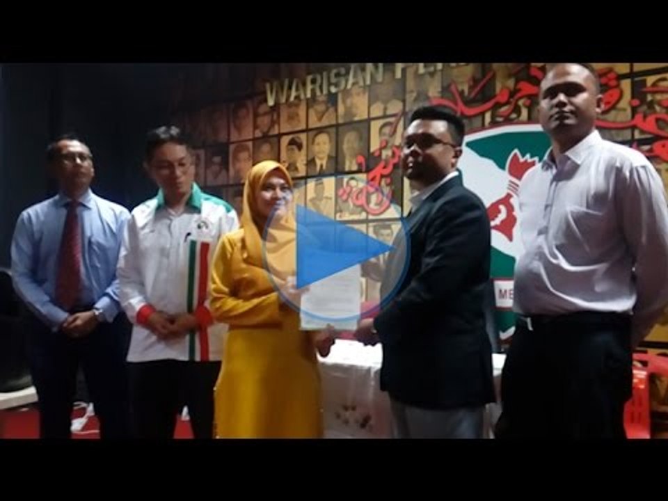 10 pelajar terima bantuan Tabung Pendidikan Pelajar Malaysia GPMS