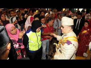 Sultan Muhammad V selamat berangkat
