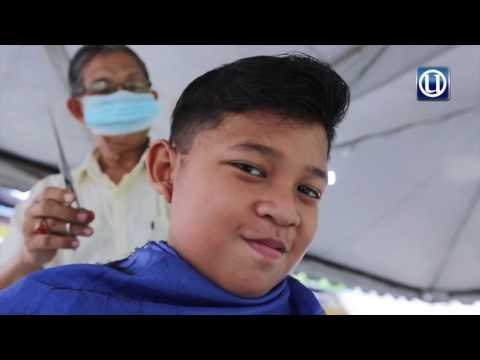 Program Gunting Rambut Percuma anjuran Pemuda UMNO Bandar Tun Razak