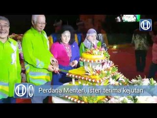 Perdana Menteri, isteri terima kejutan