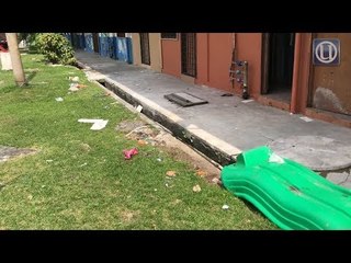 Longkang tersumbat, hidu bau busuk setiap hari