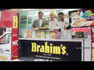 Brahim's Catering lancar Mobile Cafe  teknologi solar di University Limkokwing