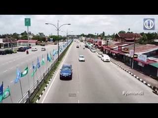 Bahang perang bendera PRU-14 dari udara.