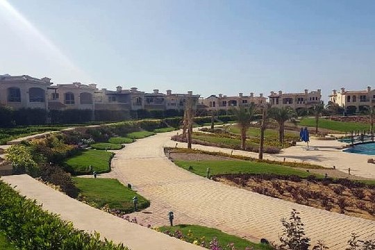 Chalet 140 m for Sale in La Vista 6 with Garden 80 m2 Sea View