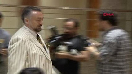 İstanbul Adnan Oktar'a Operasyon