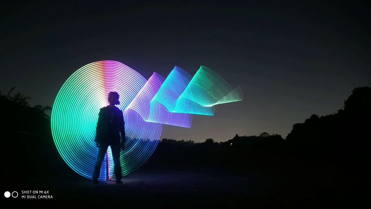 Tutorial Fotograpi :  Light Painting dengan Kamera Ponsel