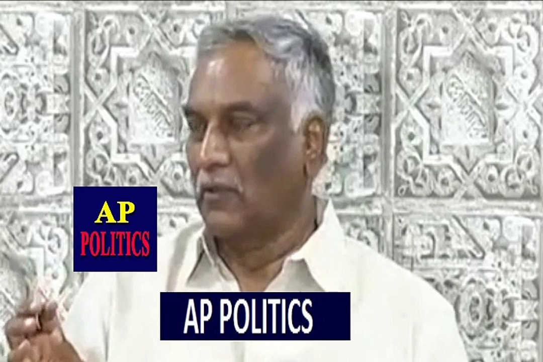 శ్రీ రెడ్డి పై రెచ్చిపోయిన తమ్మారెడ్డి ..Tammareddy Bhardwaja Fires On Sri Reddy...Pawan-AP Politics