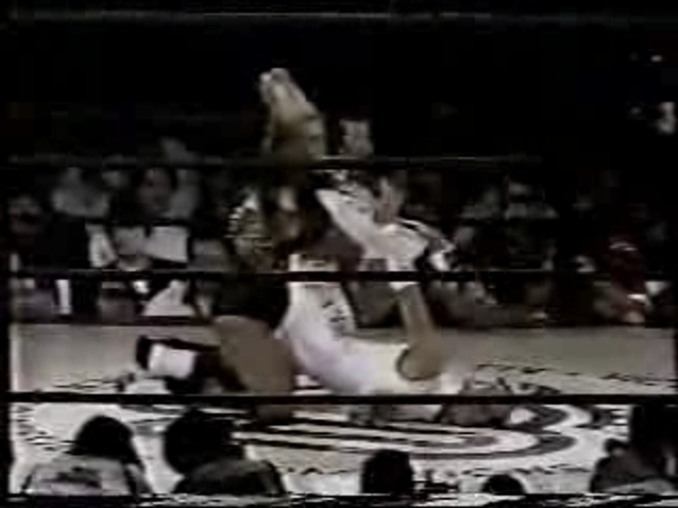 Bull Nakano vs Madusa (Tokyo Dome 11/20/94)