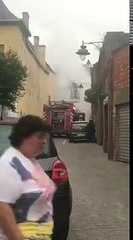 Mons: feu de voiture pendant le match, vidéo Facebook