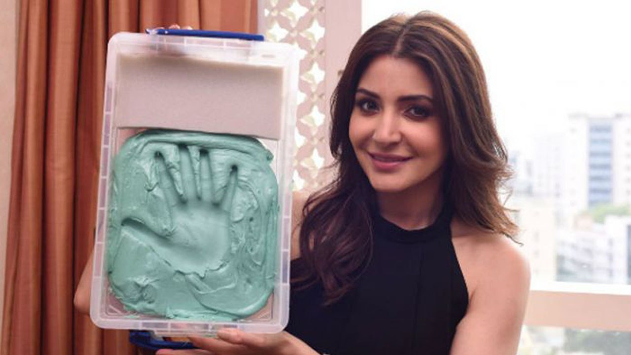 Anushka Sharma's talking STATUE at Madame Tussauds | FilmiBeat