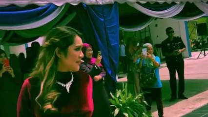 Siti Badriah Feat Ifa Raziah | Lagi Syantik...