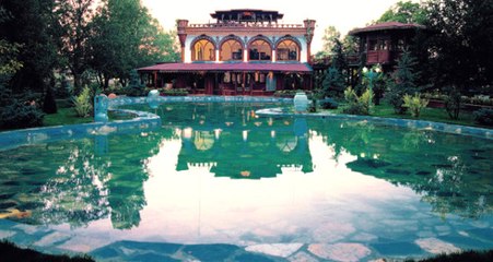 İşte Adnan Oktar'ın El Konulan Mal Varlıkları: Çiftlik, Lüks Arabalar, Malikaneler