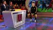 Una televisión belga entrevista a Hazard a través de holograma