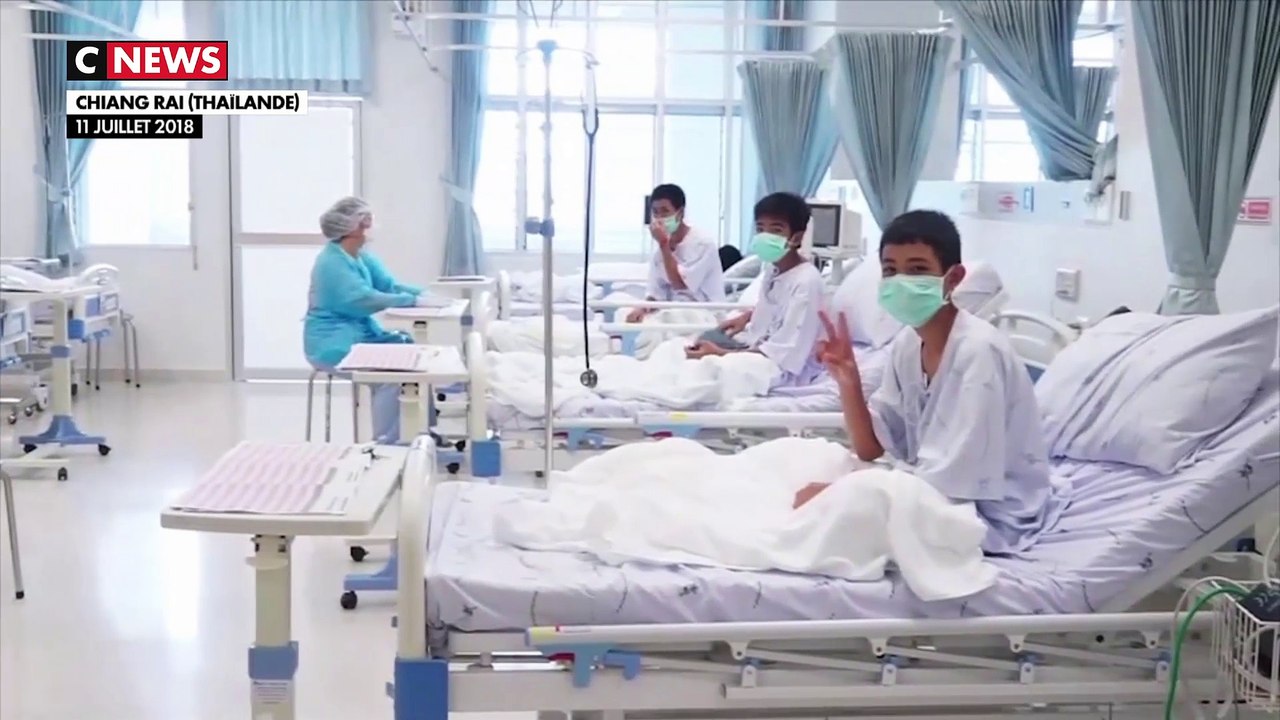 La première vidéo à l'hôpital des enfants secourus dans la grotte en Thaïlande