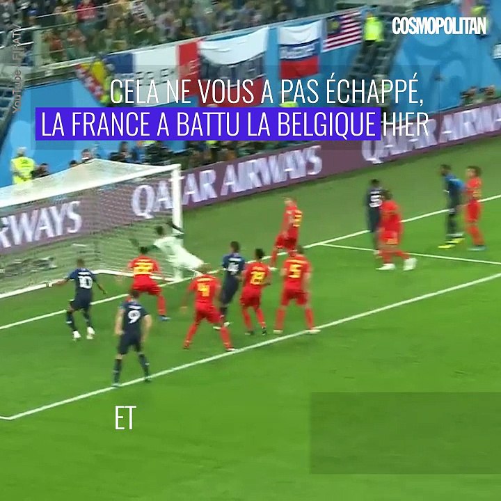 Un enfant lance un clapping géant à Paris après la victoire des Bleus