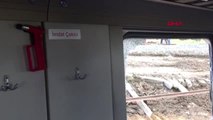 Tekirdağ Tren Faciasında Devrilen Vagonun Camını Kıran Emir Hayat Kurtardı Hd