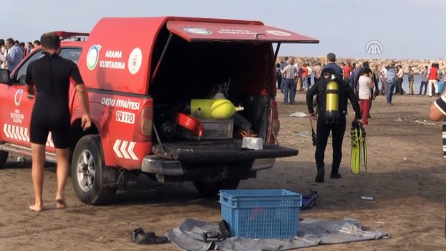 Denize giren 4 kişi boğulma tehlikesi geçirdi - ORDU