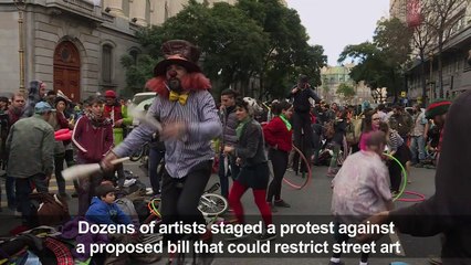 Argentine street artists protest against potential regulation