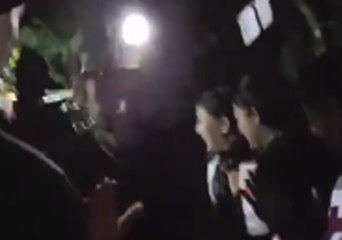 Crowd Gathers to Congratulate Foreign Divers and Thai Navy SEALs After Cave Rescue