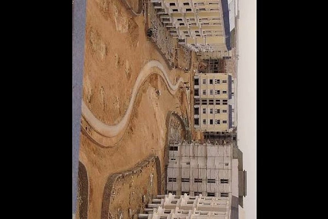 penthouse in mountain view hyde park with prime location