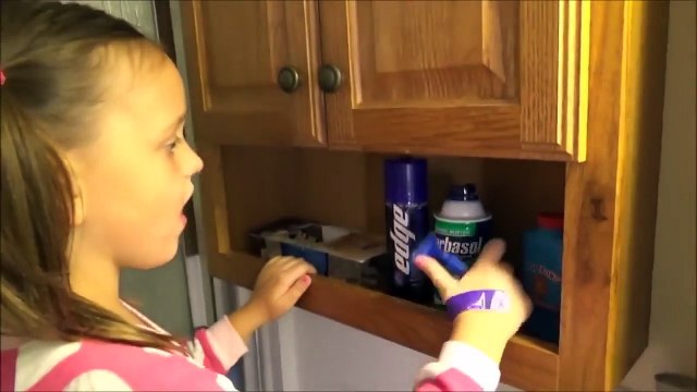 Crying Baby Daddy Bad Baby Freak Daddy & Victoria Toy Freaks Messy Annabelle