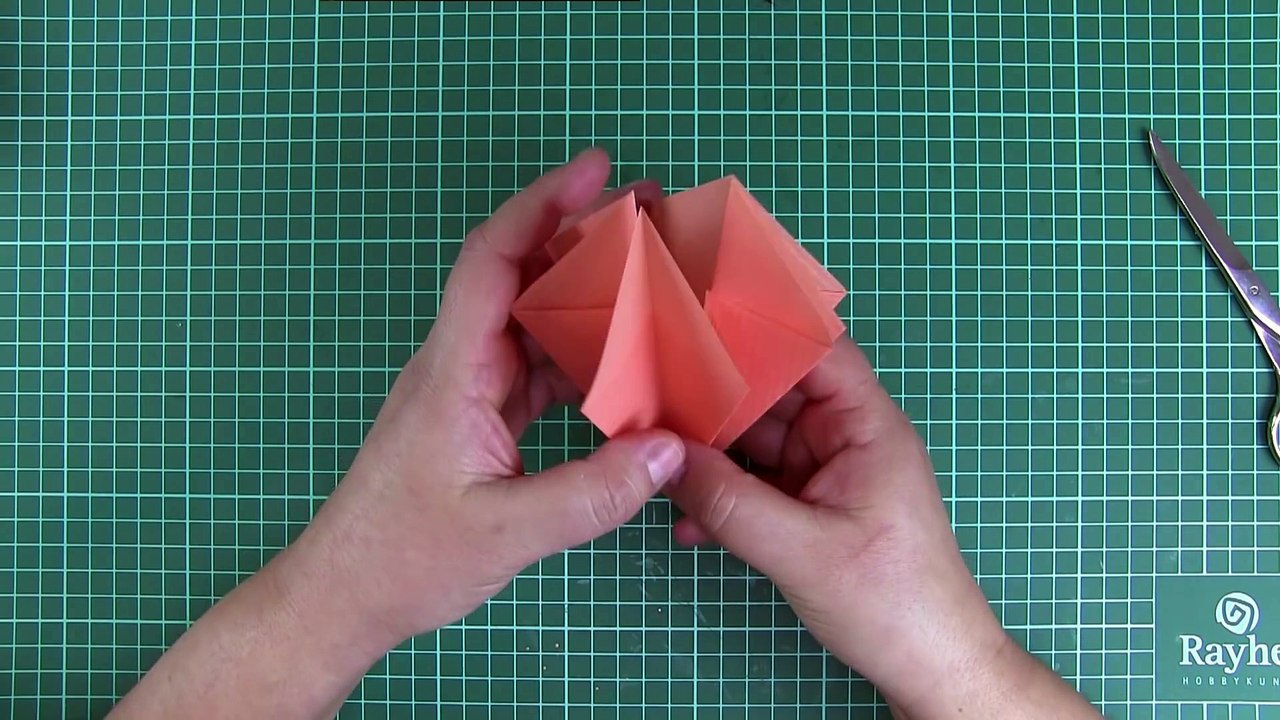 basteln zu Weihnachten einfache Stern Windlichter falten aus Papier