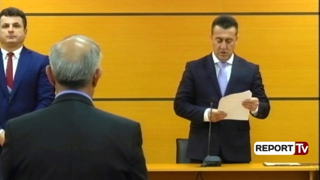 Pushoi hetimet për korrupsion për gjyqtarin Thanza, por Vettingu konfirmon në detyrë prokurorin