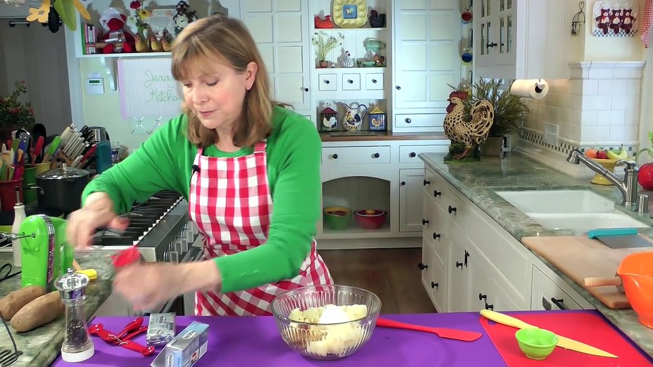 Polish Pierogi - Potato & Cheese Pierogi - See how to make piroshki.