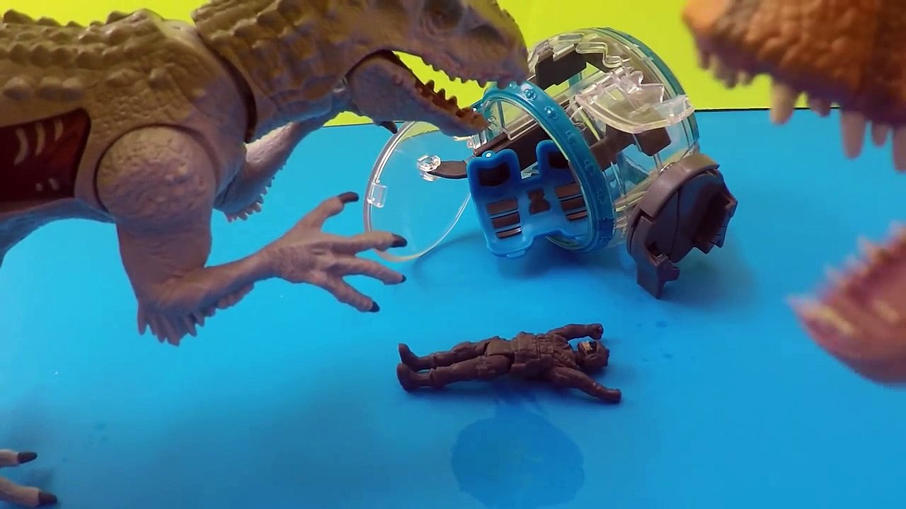 Dinosaur Toy Rampage! Jurassic World Tyrannosaurus Rex Toy and Indominus Rex Toy