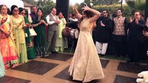 Pakistani beautiful girl dance mirrage parti (india song lala main lala)