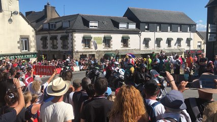 Les coureurs du Tour de France passent à Mûr !