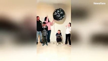 Boy screams 'no' after finding out he will get another sister - Daily Mail