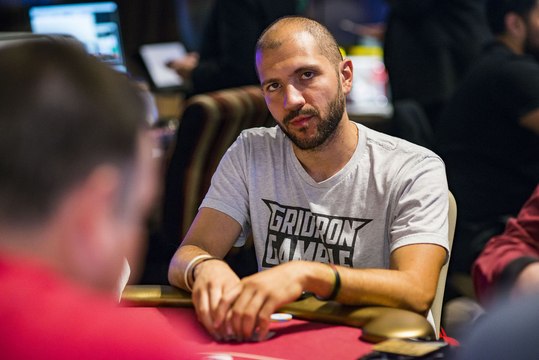 Mo Nuwwarah Dominates Day 1g of Zynga Poker WPT500 Las Vegas - World Poker Tour