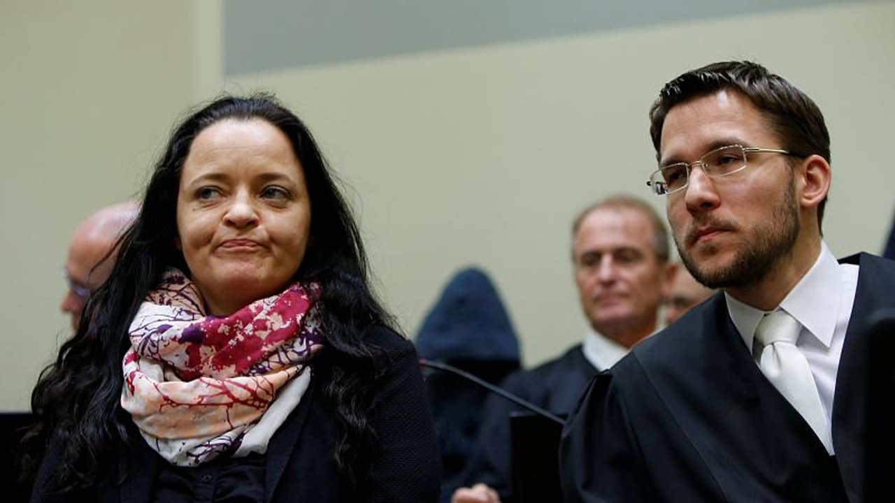 Nach NSU-Urteil: Zschäpe-Anwälte wollen in Revision gehen