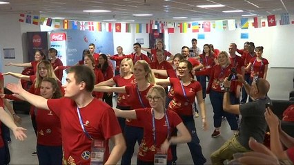 شاهد: 17 الف متطوع من روسيا ودول مجاورة نظموا المونديال