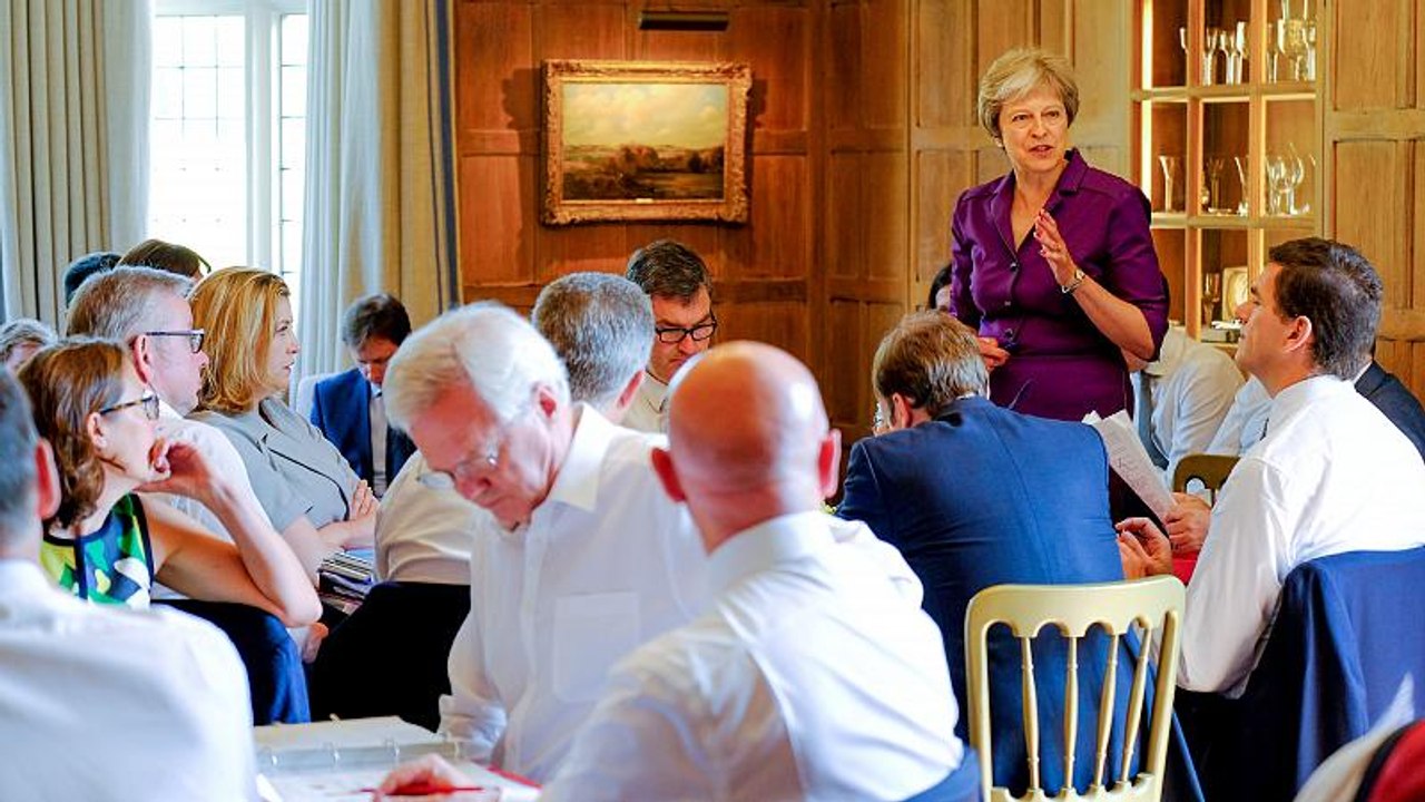 Συμφωνία στην κυβέρνηση Μέι για το Brexit