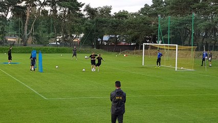 Marko Livaja teases Vasilios Barkas after scoring a penalty in Antonín Panenka style!  12.07.2018 [HD]