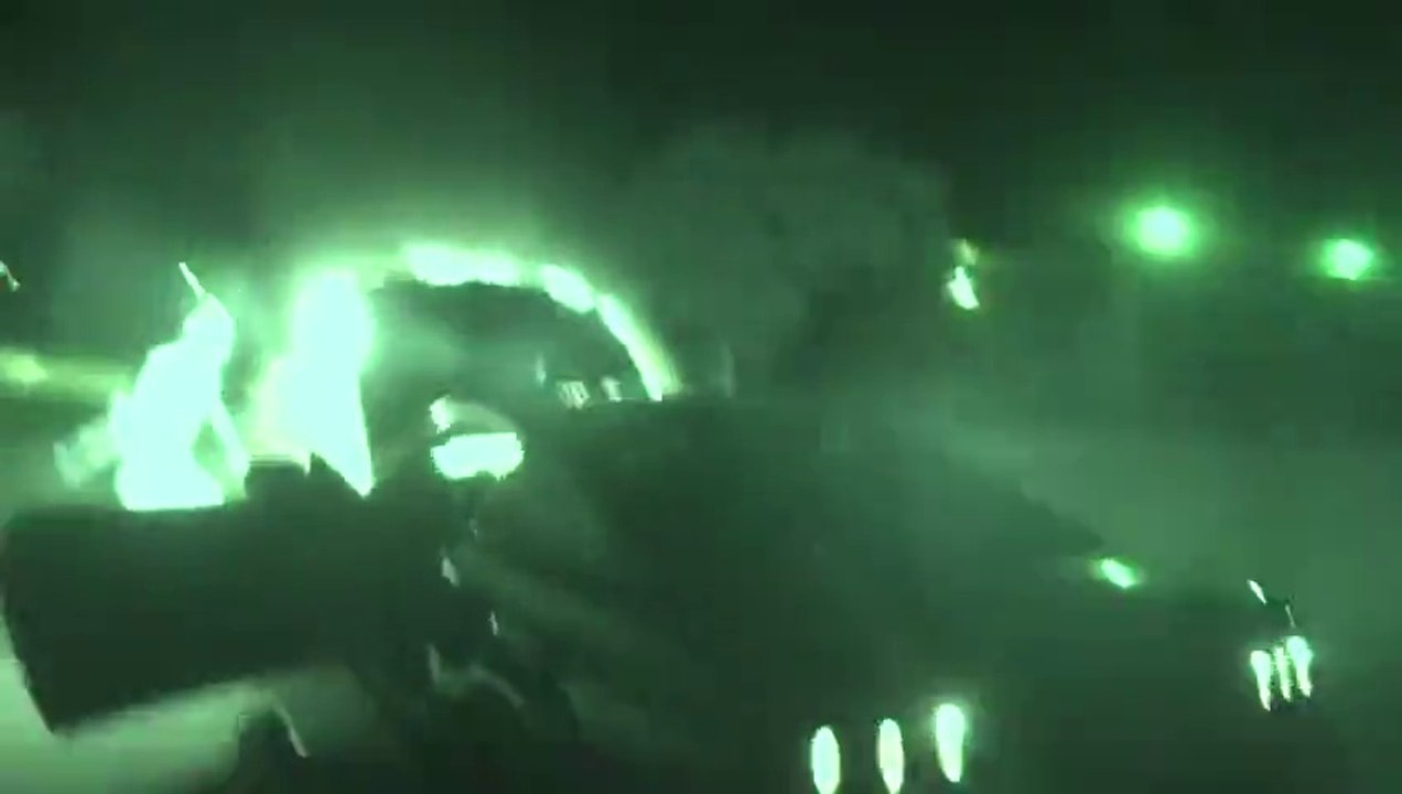 Trop de nitro dans le moteur, sa voiture explose pendant une course