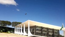 High Speed Fly By-Caças mirage 2000 da FAB estoura vidros em Brasília -Brasil