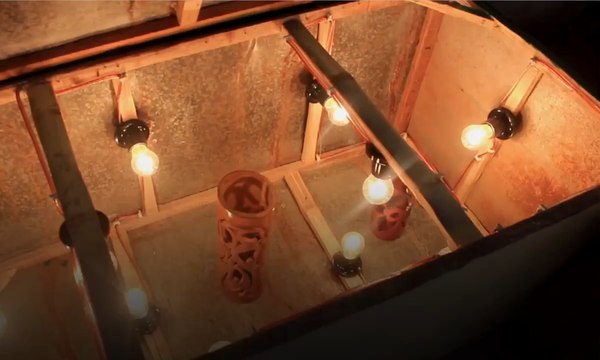 Trofi Piala Dunia Ternyata Bisa Jadi Lampu Hias Unik