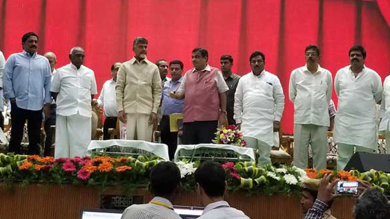 వాడరేవు పోర్టు నిర్మాణం పై బాబుకు గడ్కరీ లేఖ
