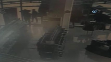 Yangının Tüpü ile Camı Kıran Elbise Hırsızları Kamerada