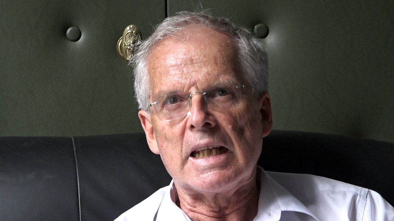 REGARD 502.  L'avenir du travail. Entretien avec Yann Moulier Boutang - RLHD.TV