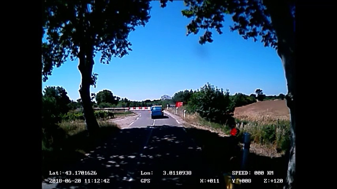 Dashcam d'un routier de Saône-et-Loire feux rouges et stops grillés