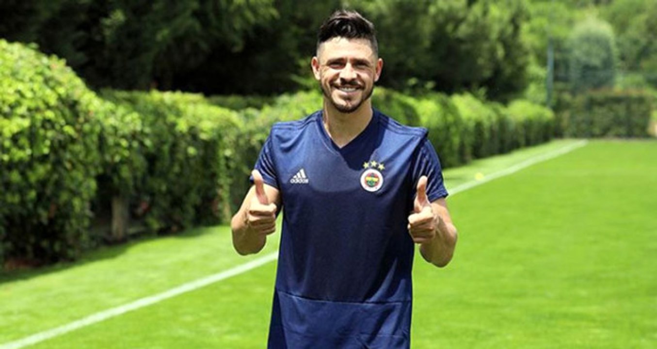 Brezilya Ekibi Flamengo, Fenerbahçe'li Giuliano'ya 7 Milyon Euroluk Teklifte Bulundu