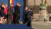 La vidéo de Jean-Claude Juncker titubant au sommet de l'OTAN fait dire à certains qu'il était ivre ! Info ou intox ? - VIDEO