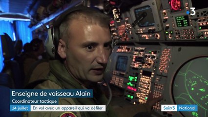 14 juillet : vol à bord du "couteau suisse" de l'armée française