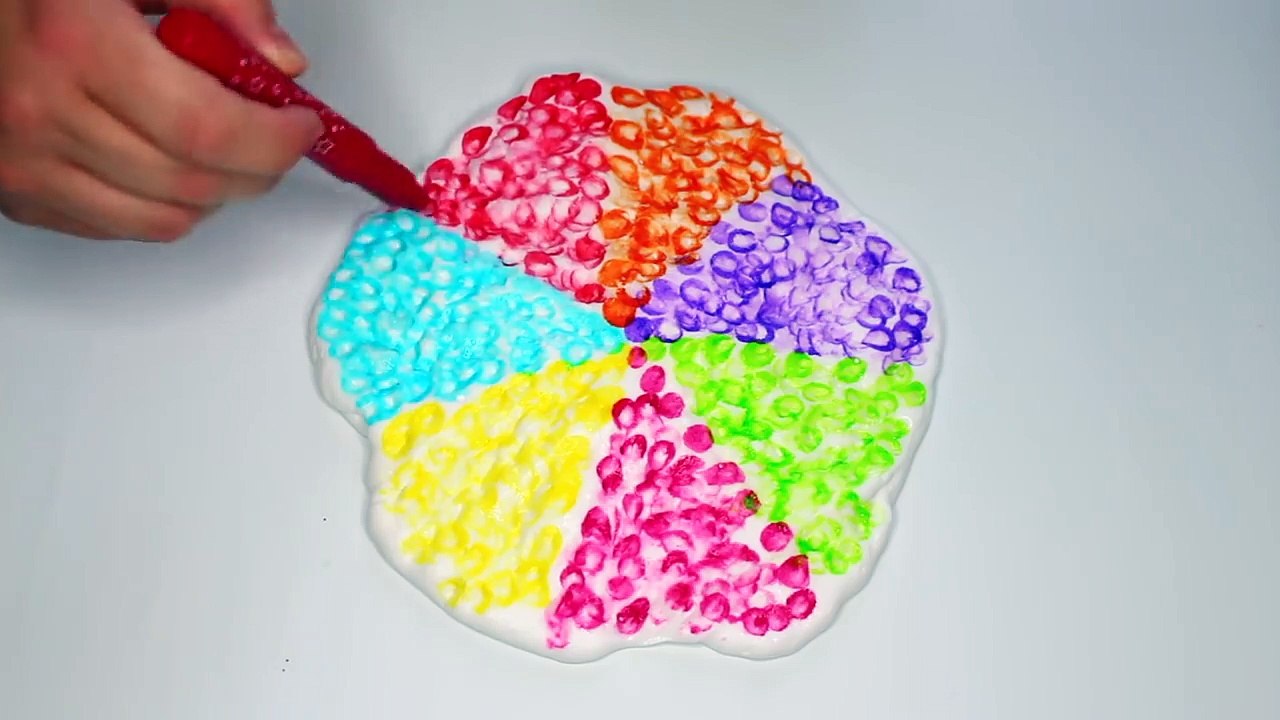 VIDEO SATISFAISANTE !   JE METS PLEINS DE CHOSES DANS DES SLIMES !   ASMR⎮Reva ytb